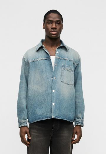 Джинсовая куртка