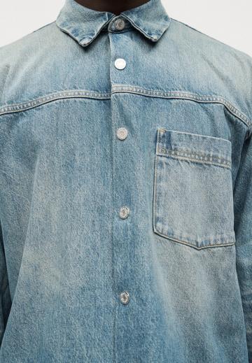 Джинсовая куртка