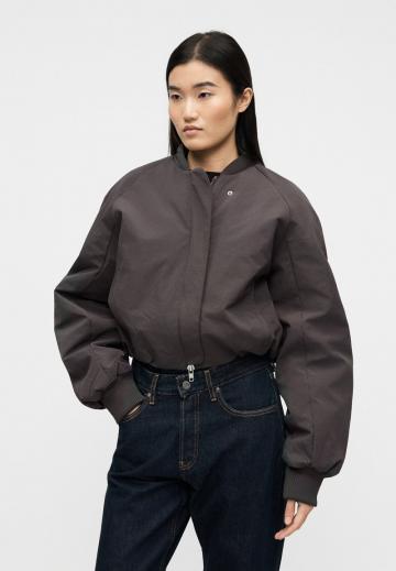 Короткая куртка