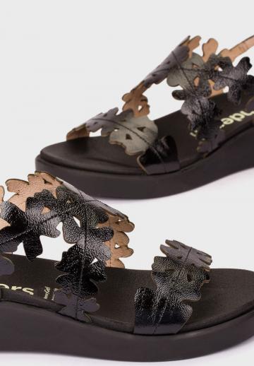 Босоножки на платформе