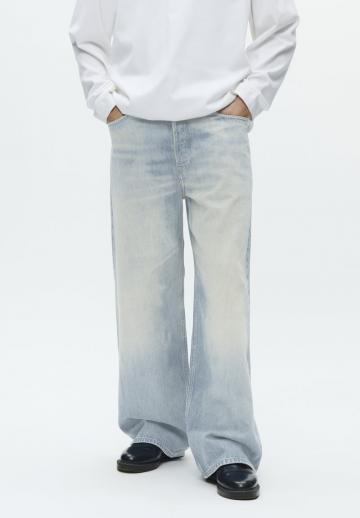 Прямые джинсы