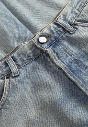 Прямые джинсы