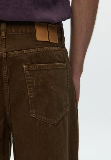 Прямые джинсы