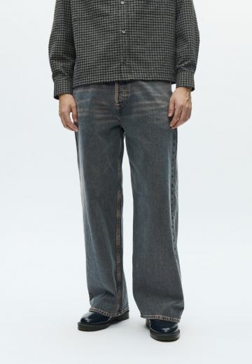 Прямые джинсы