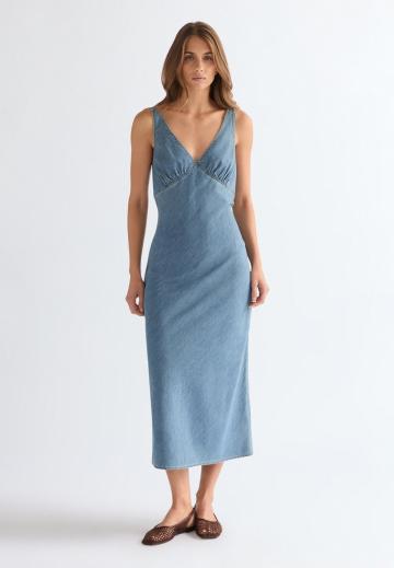 Джинсовый комбинезон