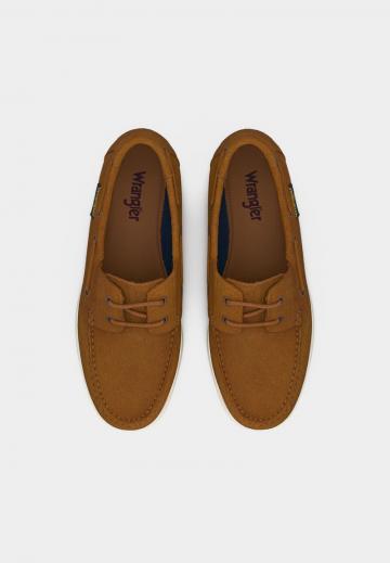 Ботинки на шнуровке