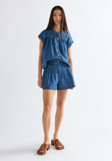 Джинсовая жилетка