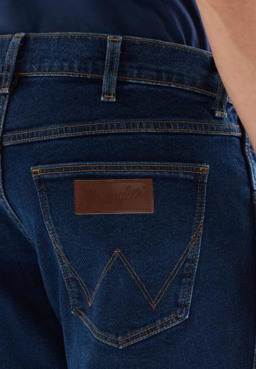 Клешеные джинсы