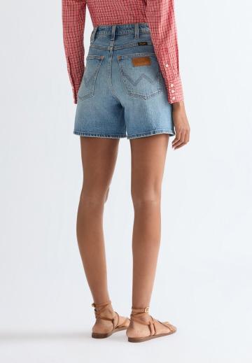 Джинсовые шорты