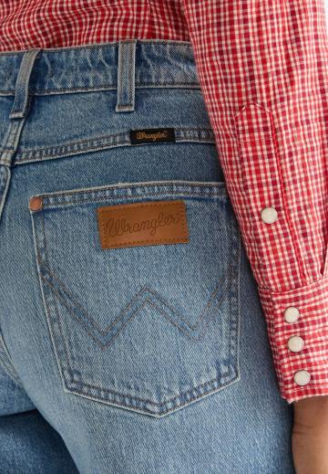 Джинсовые шорты