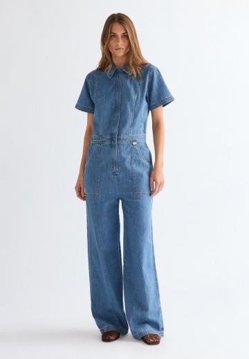 Джинсовый комбинезон