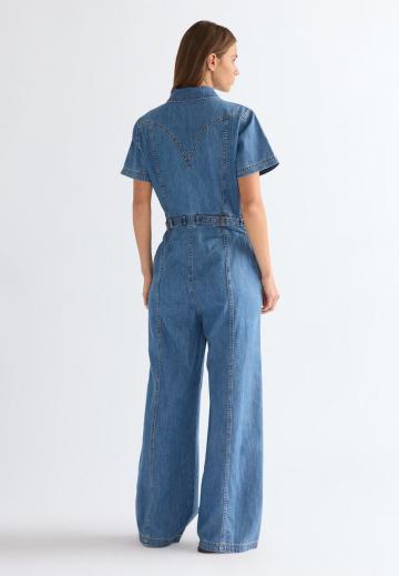 Джинсовый комбинезон