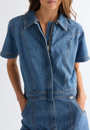 Джинсовый комбинезон