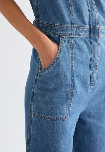 Джинсовый комбинезон