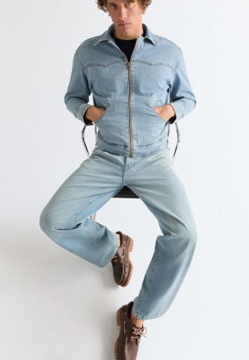 Прямые джинсы