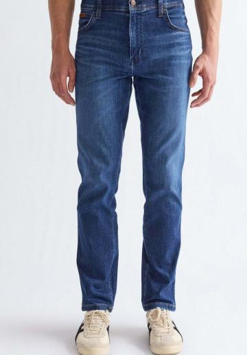 Узкие джинсы