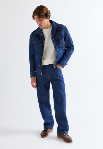 Прямые джинсы