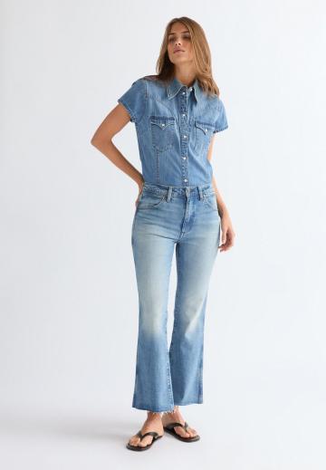 Клешеные джинсы