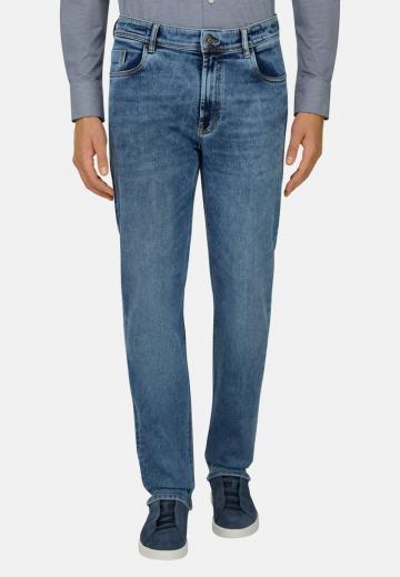 Прямые джинсы