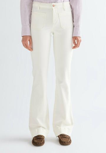 Клешеные джинсы