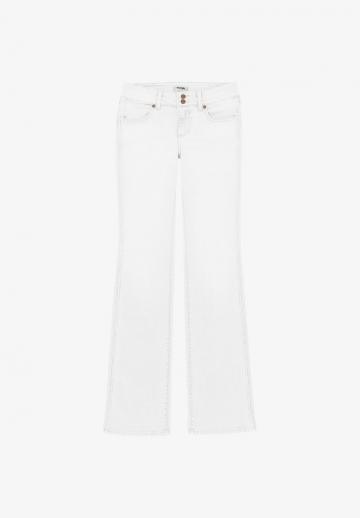 Клешеные джинсы