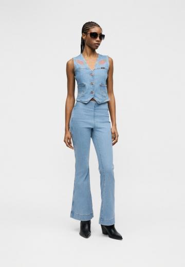 Клешеные джинсы