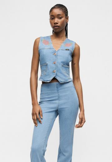 Клешеные джинсы