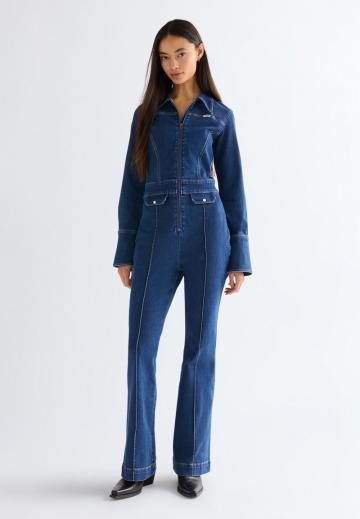 Джинсовый комбинезон