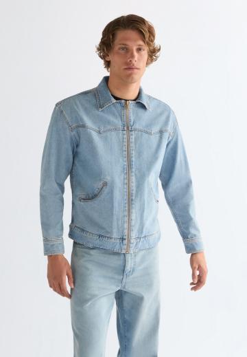 Джинсовая куртка