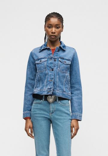 Джинсовая куртка