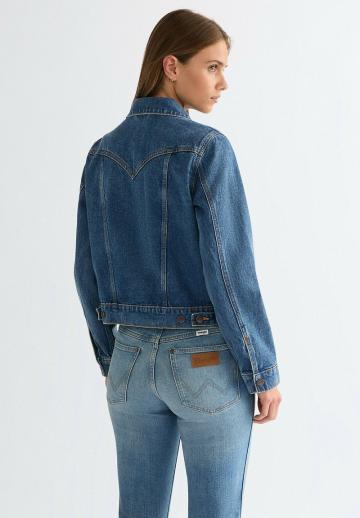 Джинсовая куртка