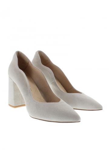 Туфли на высоком каблуке