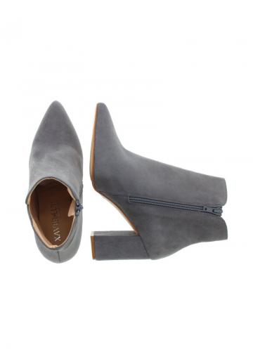 Полусапожки на высоком каблуке