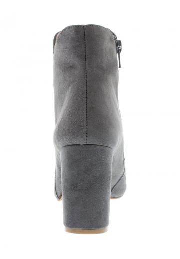 Полусапожки на высоком каблуке