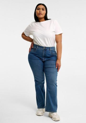 Клешеные брюки