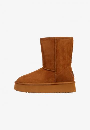 Зимние ботинки