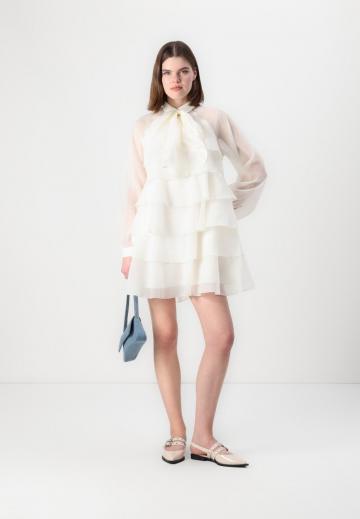 Короткое платье