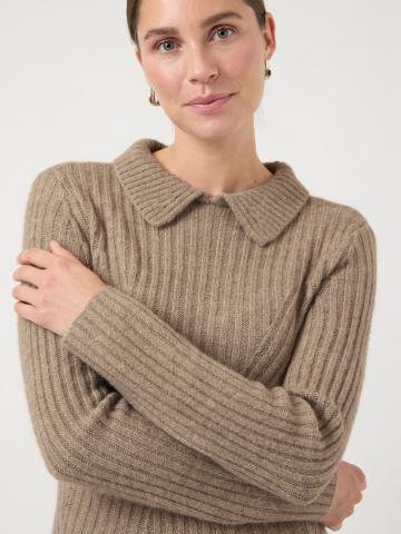 Вязаное платье