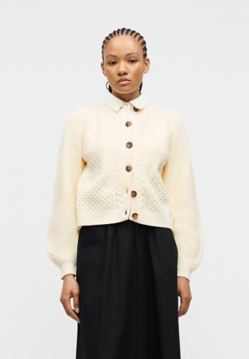 Вязаная кофта