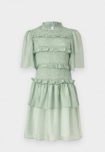 Короткое платье