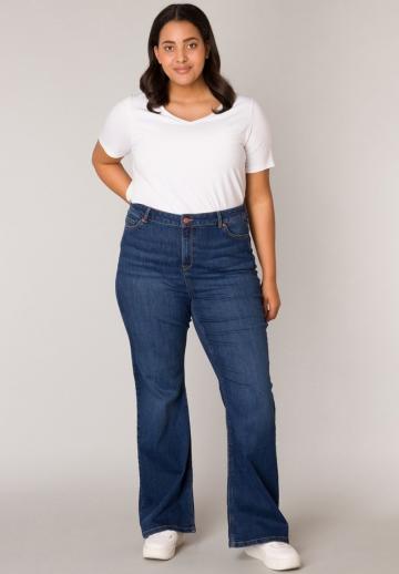 Клешеные джинсы