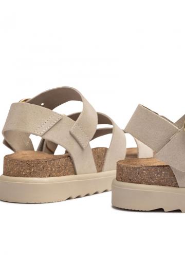 Босоножки на платформе