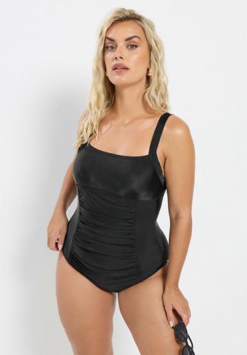 Слитный купальник