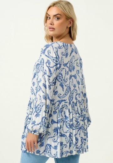 Длинная блузка