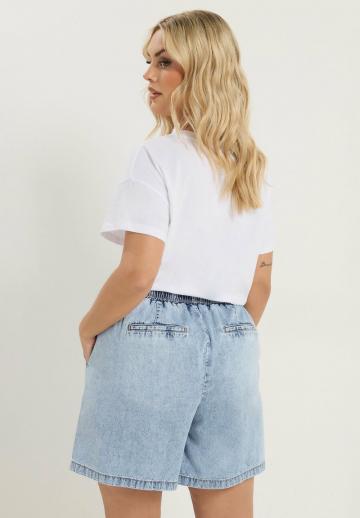 Джинсовые шорты