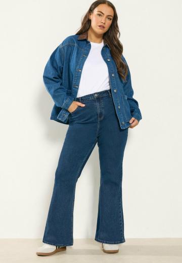 Клешеные брюки