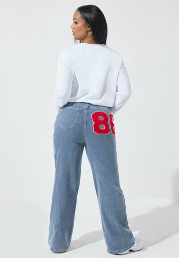 Прямые джинсы