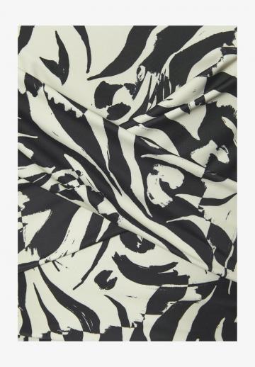 Слитный купальник