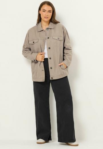 Куртка с накладнымит карманами