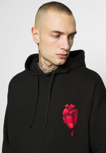 Пуловер с капюшоном